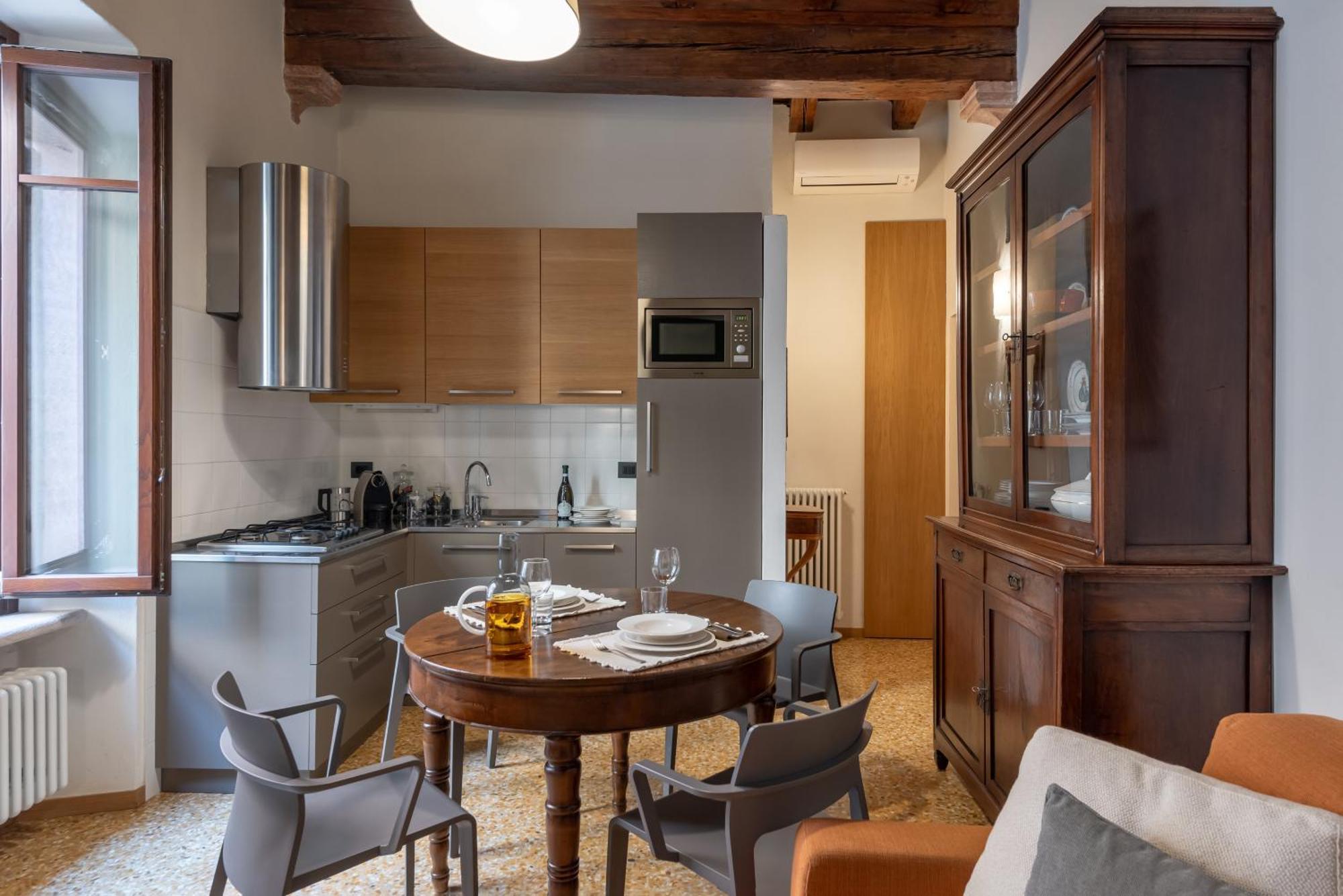 Residenza Roccamaggiore Βερόνα Εξωτερικό φωτογραφία