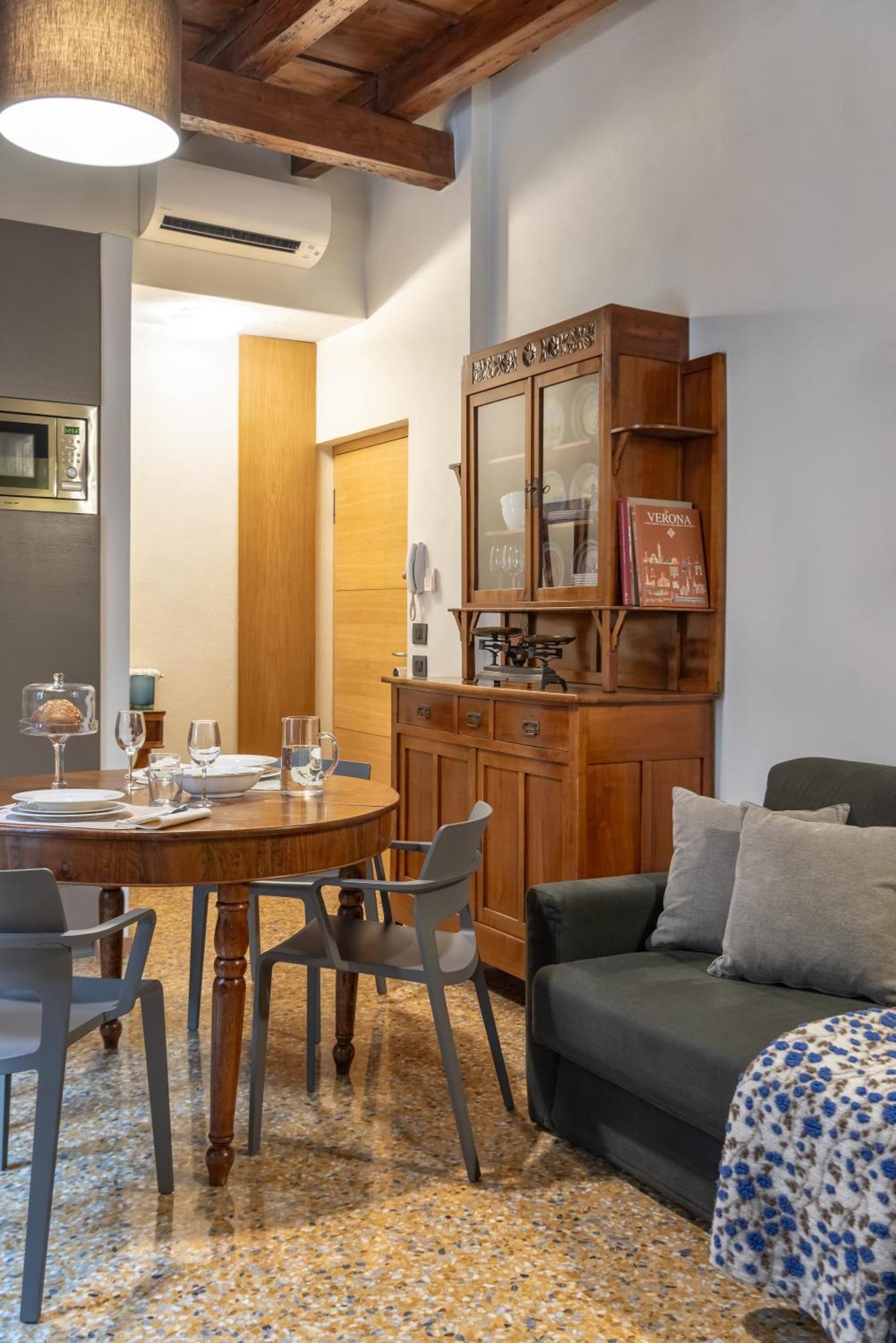 Residenza Roccamaggiore Βερόνα Εξωτερικό φωτογραφία