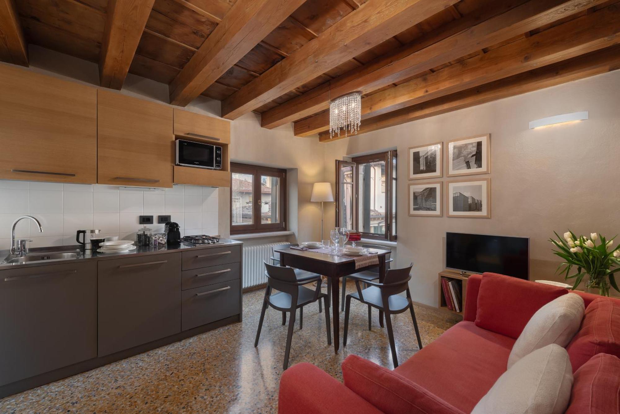 Residenza Roccamaggiore Βερόνα Εξωτερικό φωτογραφία