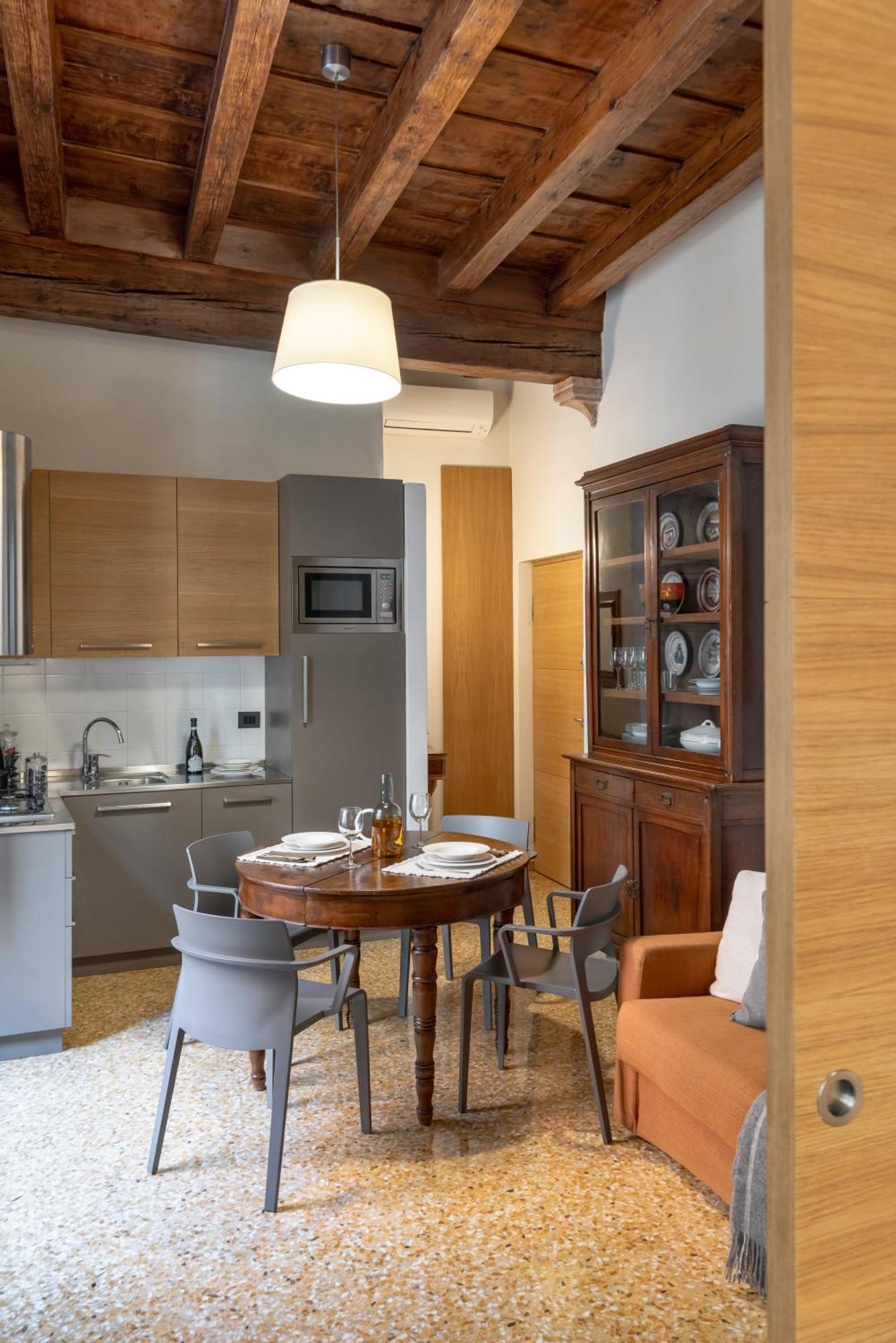 Residenza Roccamaggiore Βερόνα Εξωτερικό φωτογραφία