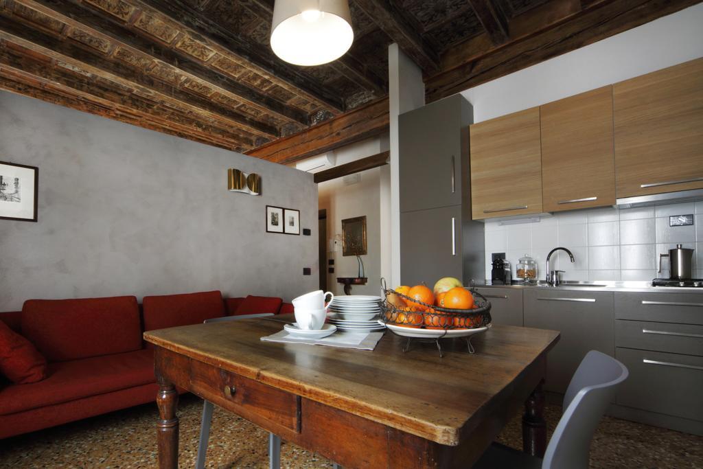 Residenza Roccamaggiore Βερόνα Εξωτερικό φωτογραφία